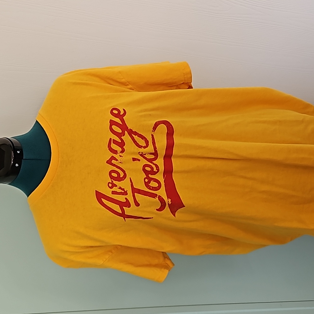 Average Joe's graphic Tee